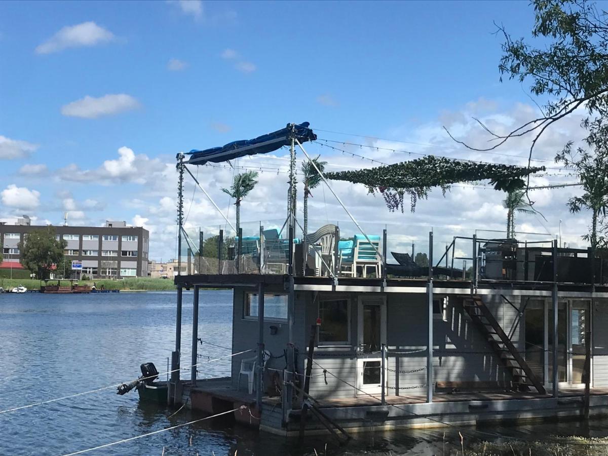 Houseboat On The Water Hotel Liepāja Eksteriør billede