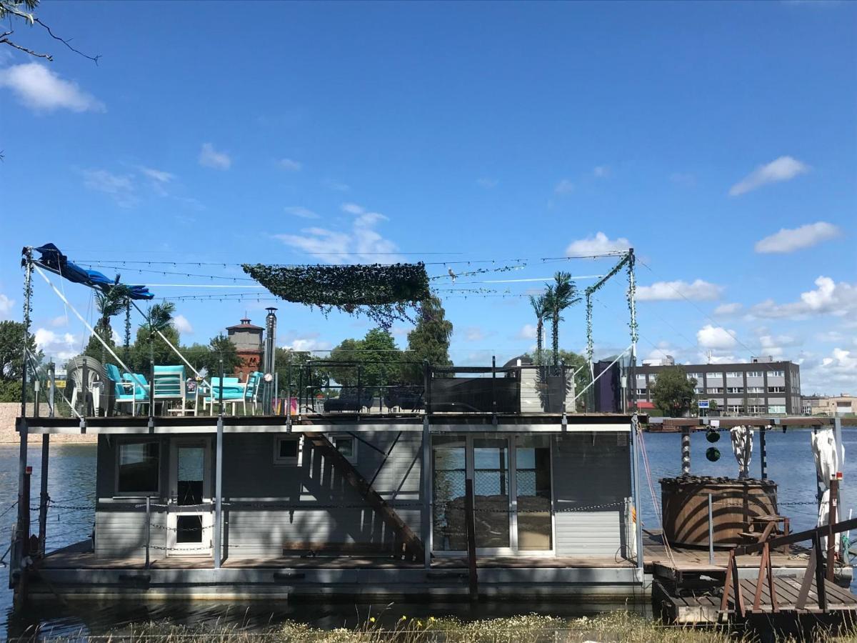 Houseboat On The Water Hotel Liepāja Eksteriør billede